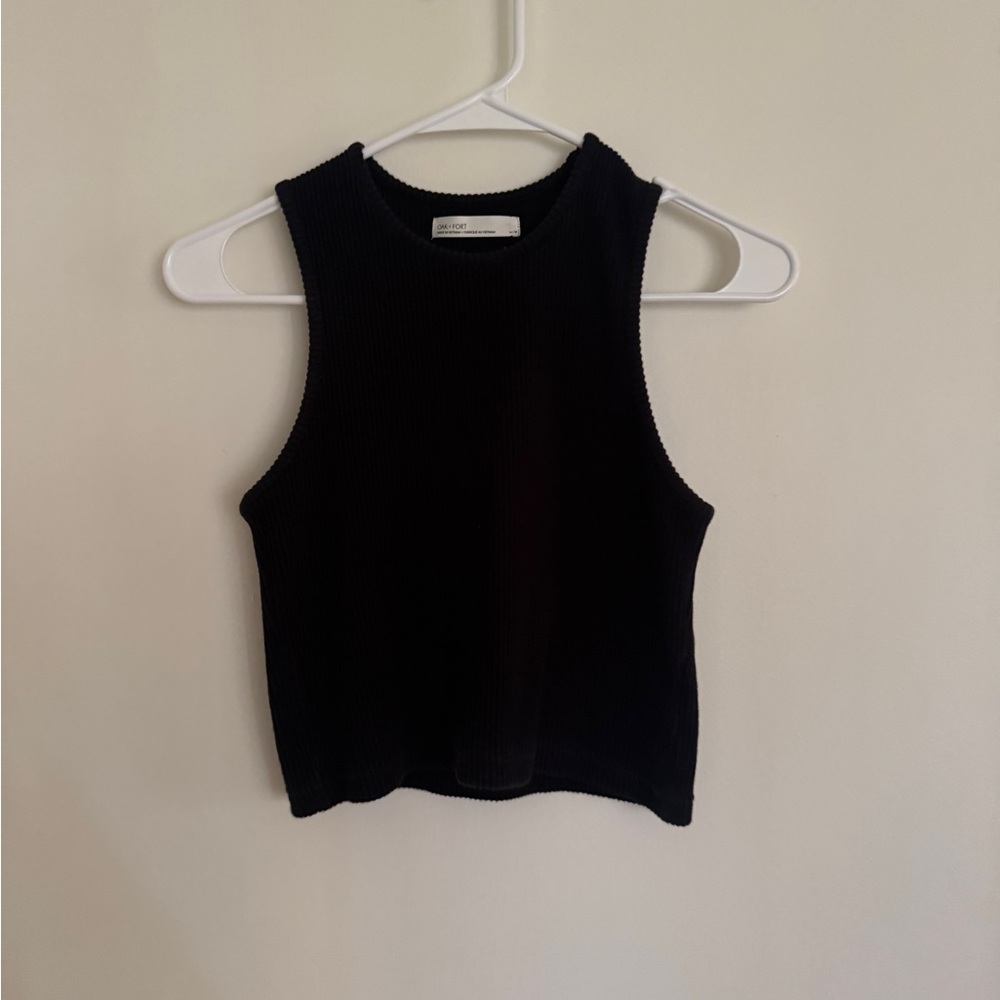 OAK + FORT Black Sleeveless Fitted Crop Tank Top